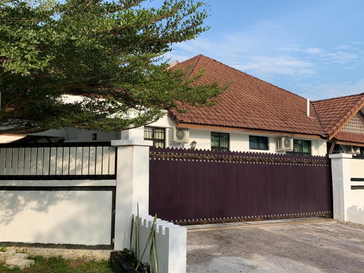 Villaparadise Homestay Batu Pahat Εξωτερικό φωτογραφία