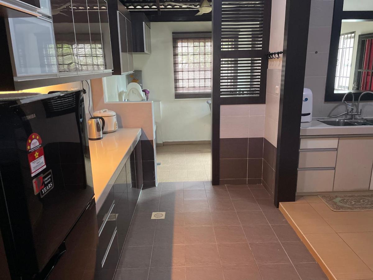 Villaparadise Homestay Batu Pahat Εξωτερικό φωτογραφία