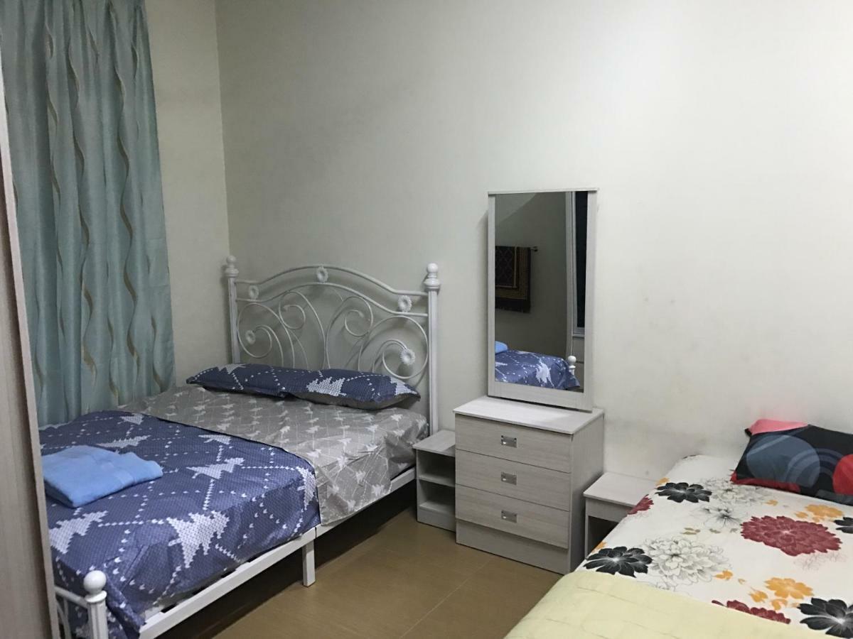 Villaparadise Homestay Batu Pahat Εξωτερικό φωτογραφία